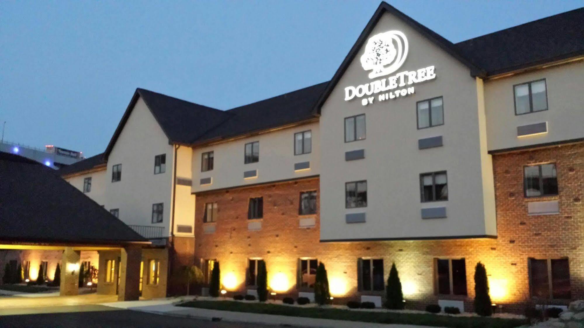 Doubletree By Hilton Port Huron Exterior photo